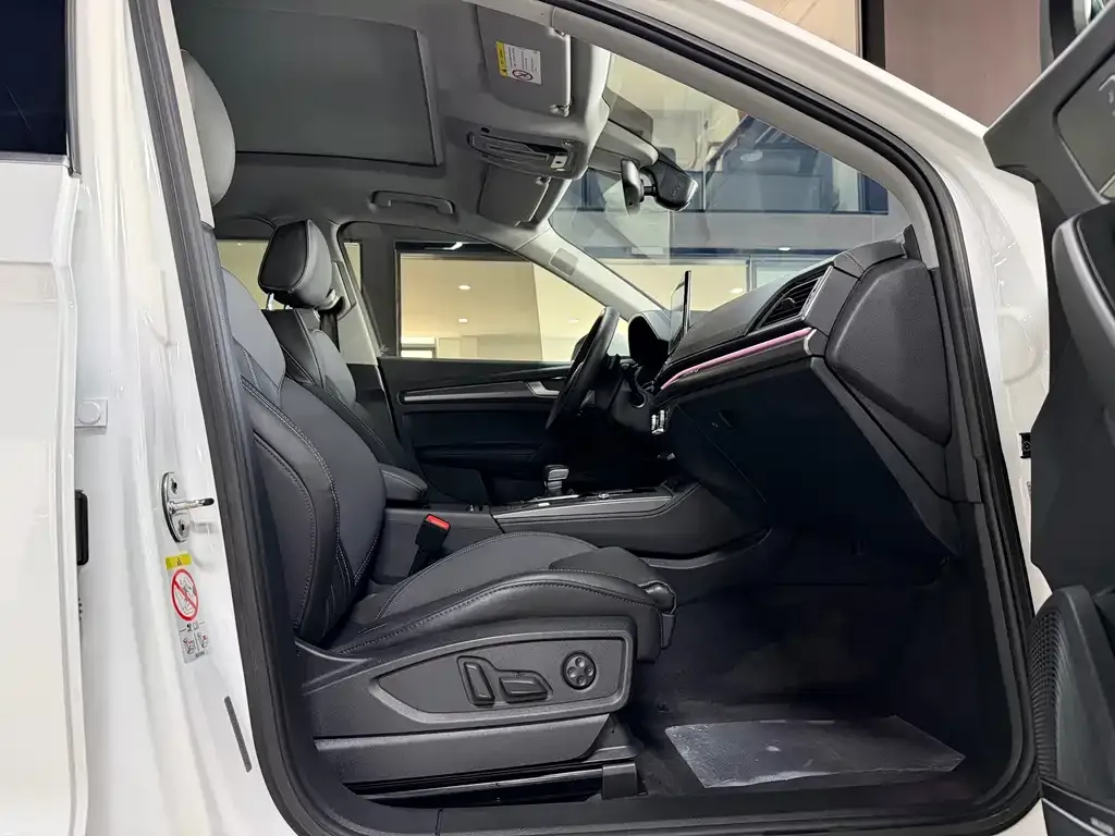 Audi Q5L 2022 из CN, фото 9
