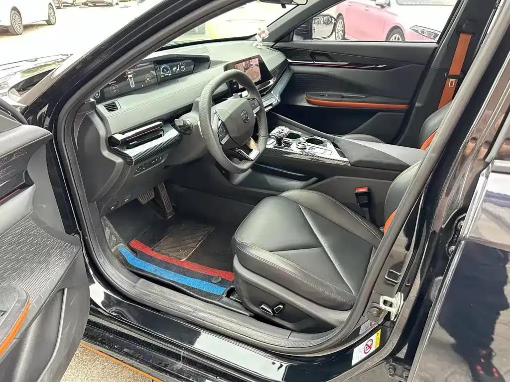 Changan UNI-V 2023 из CN, фото 4