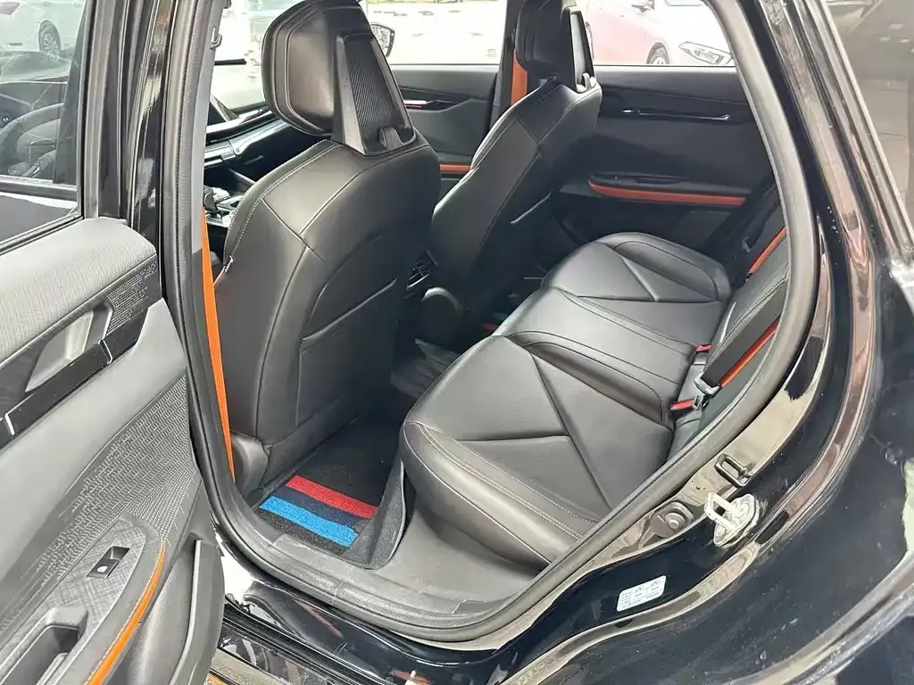 Changan UNI-V 2023 из CN, фото 6