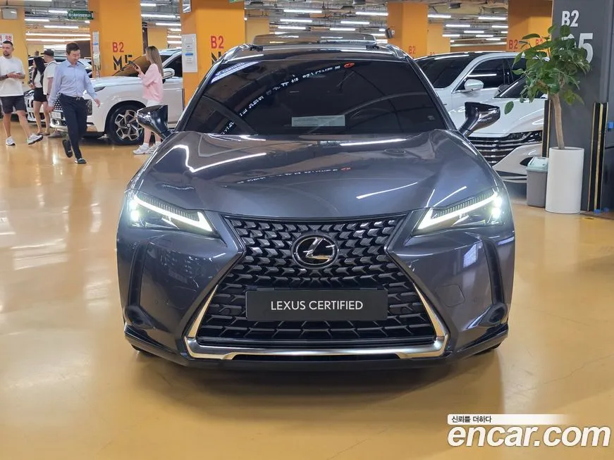 Lexus UX — фото 3