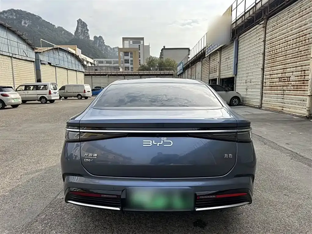 BYD Seal — фото 6