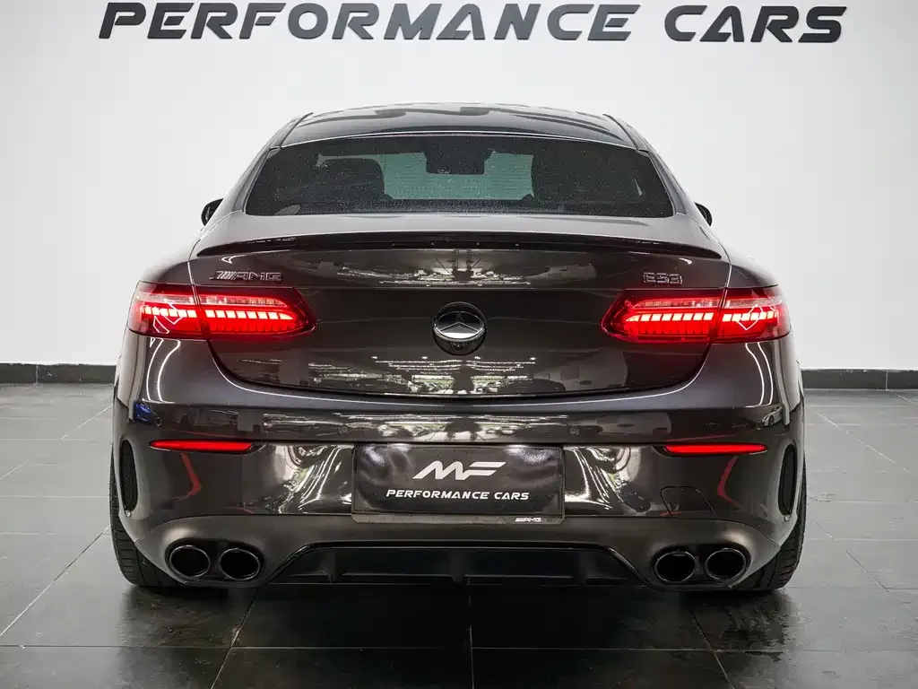 Mercedes-Benz E-Class AMG — фото 7