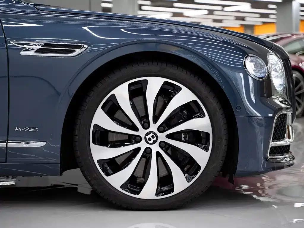 Bentley Flying Spur 2021 из CN, фото 4