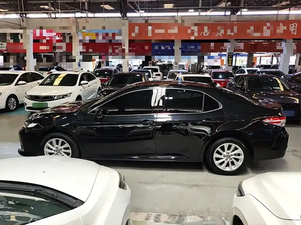 Toyota Camry 2023 из CN, фото 5