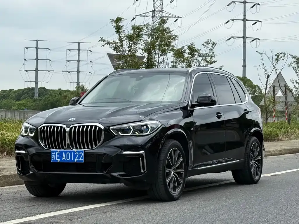 BMW X5 — фото 1