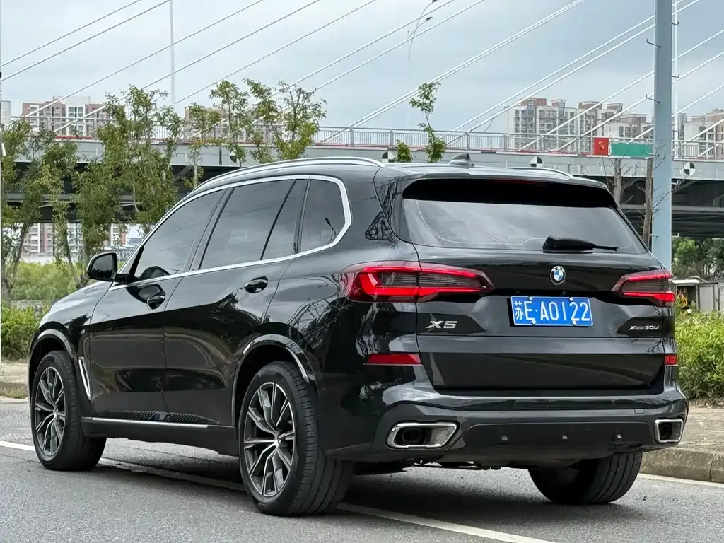 BMW X5 — фото 7