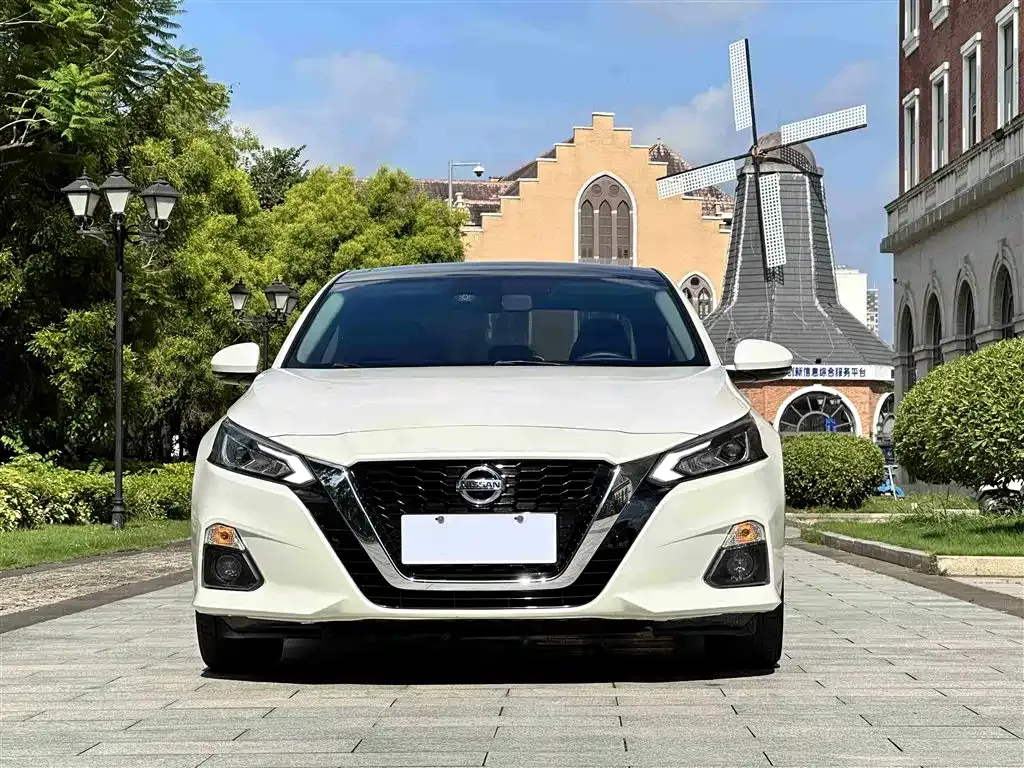 Nissan Teana 2022 из CN, фото 2