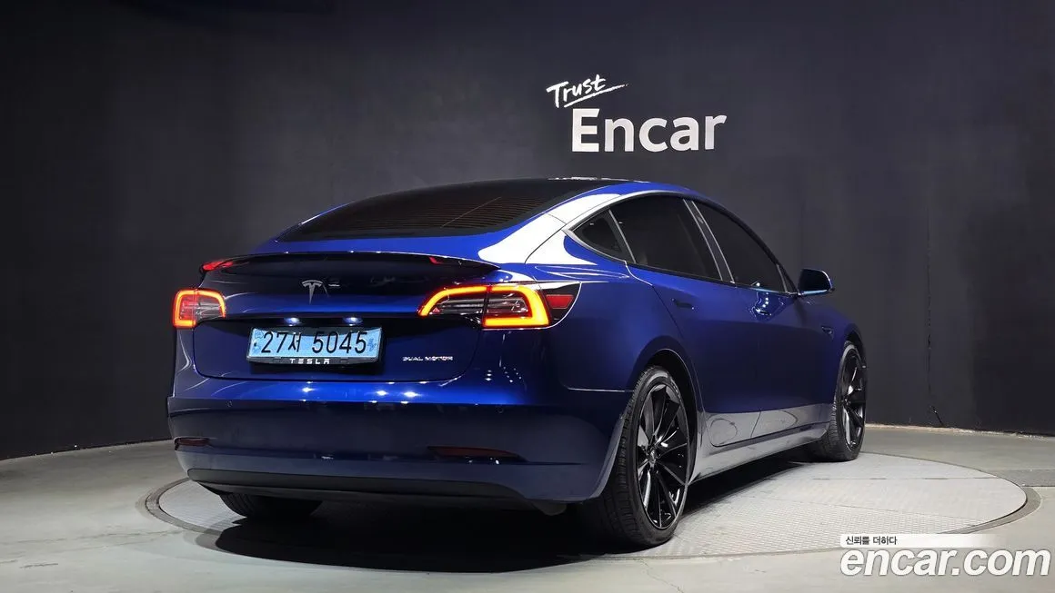 Tesla Model 3 — фото 2