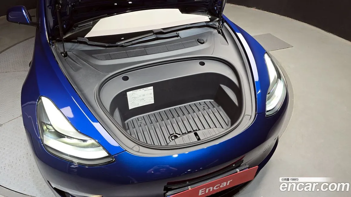 Tesla Model 3 — фото 6