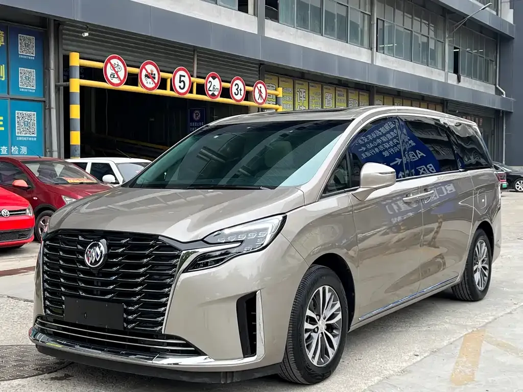Buick GL8 2024 из CN, фото 1