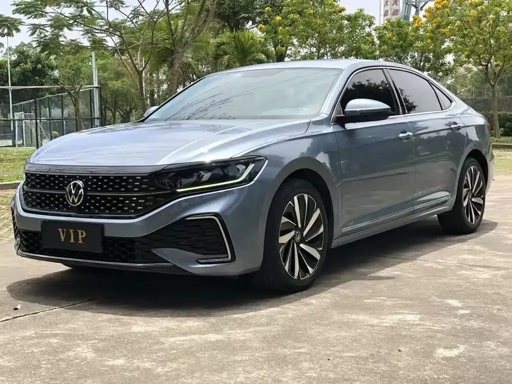 Volkswagen Passat 2022 из CN, фото 2