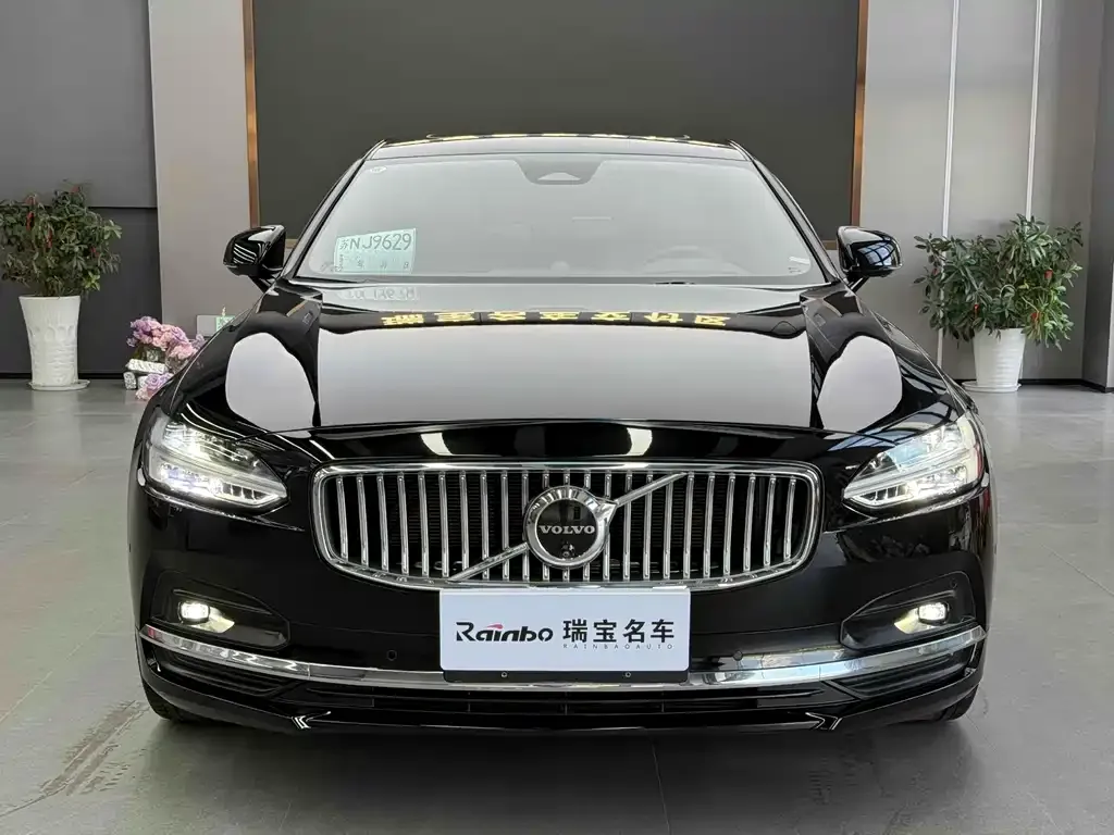 Volvo S90 2024 из CN, фото 2