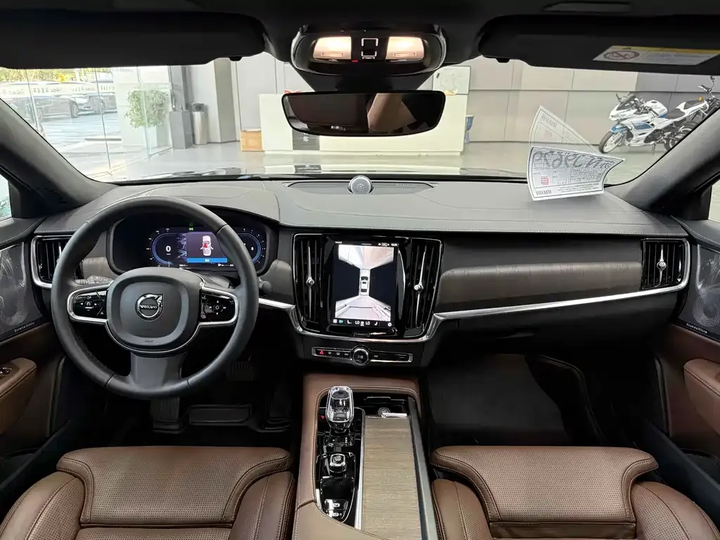 Volvo S90 2024 из CN, фото 9