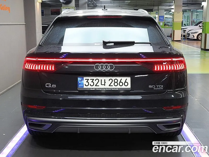 Audi Q8 2021 из KR, фото 4