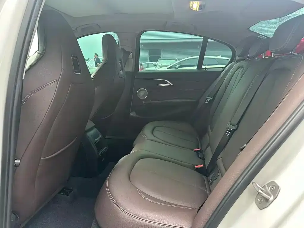 BMW 1 Series 2021 из CN, фото 5