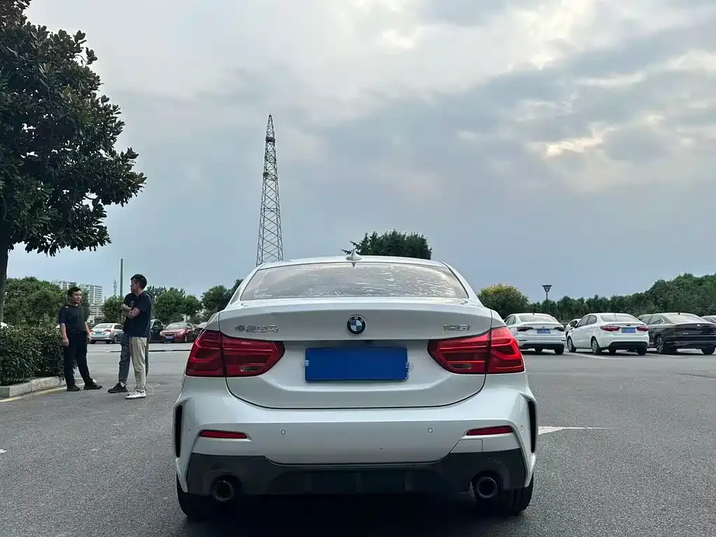 BMW 1 Series 2021 из CN, фото 8