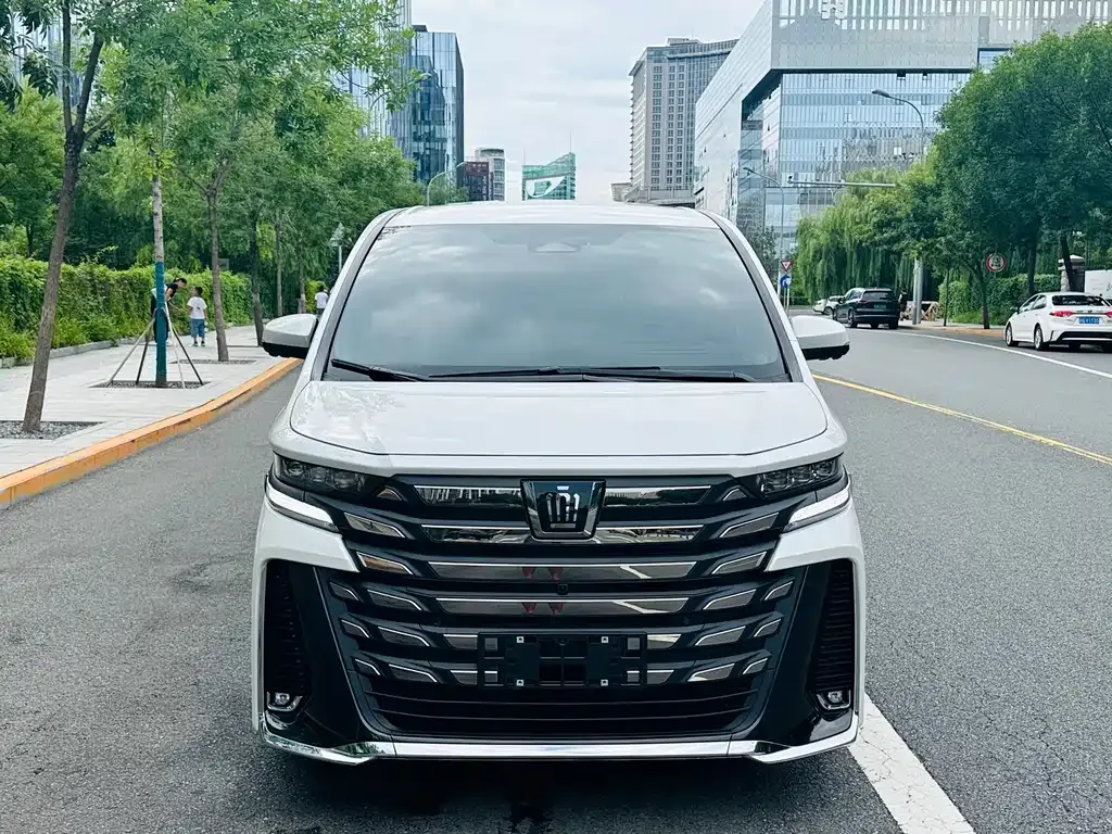 Toyota Vellfire 2025 из CN, фото 2