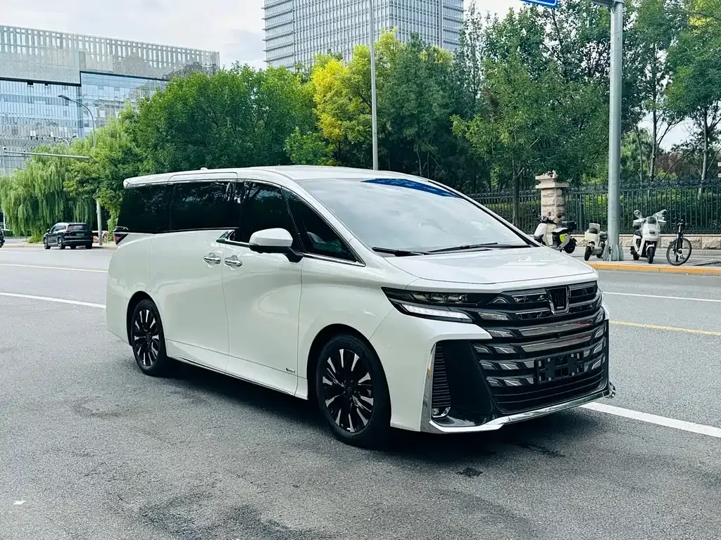 Toyota Vellfire 2025 из CN, фото 3