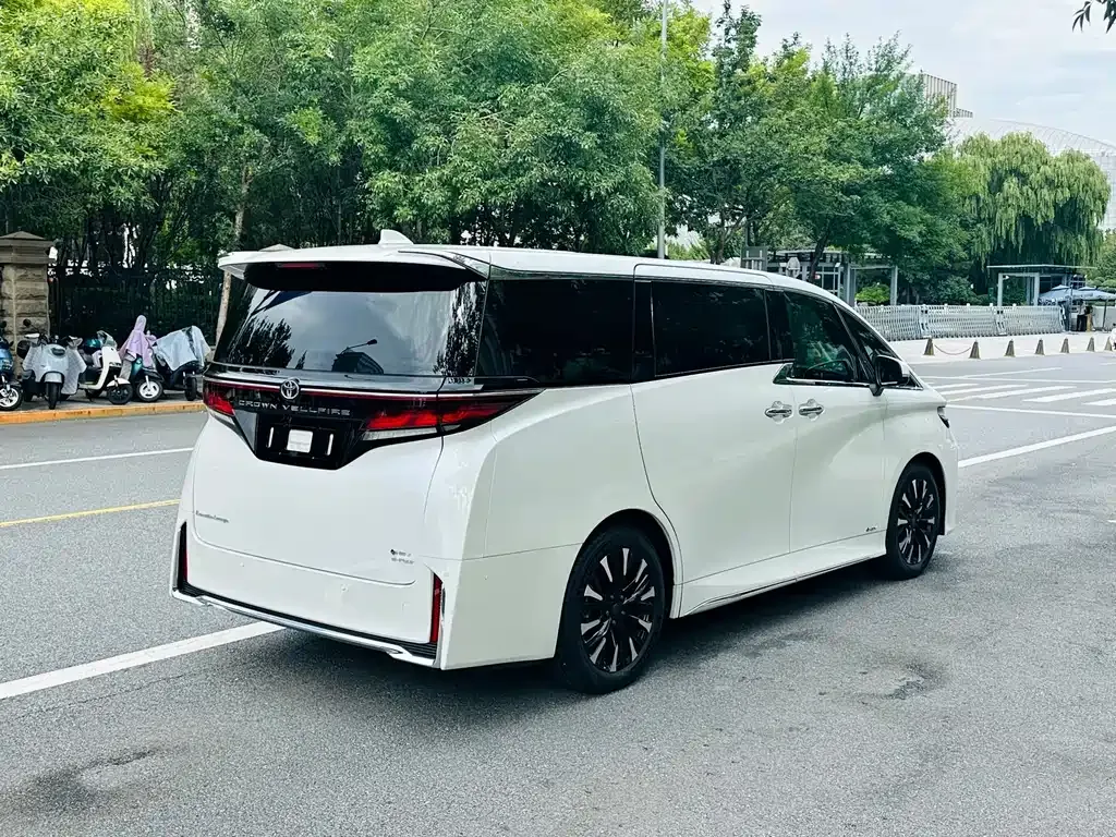 Toyota Vellfire 2025 из CN, фото 4
