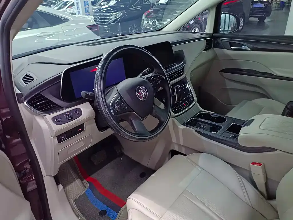 Buick GL8 2023 из CN, фото 3