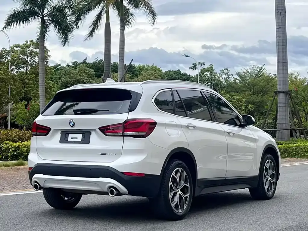 BMW X1 — фото 6