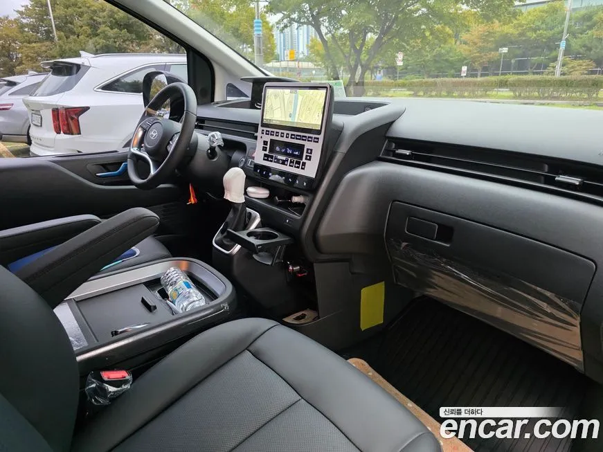 Hyundai Staria 2025 из KR, фото 9