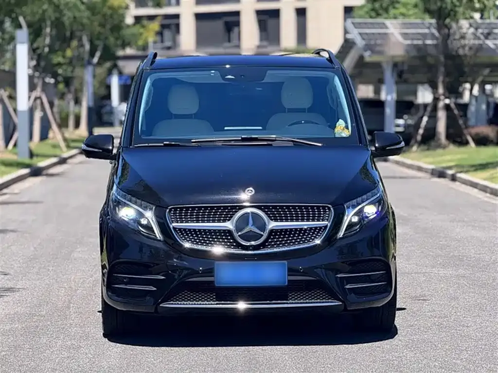 Mercedes-Benz V-Class 2024 из CN, фото 7