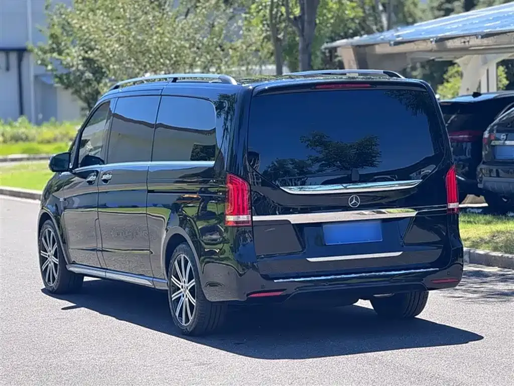 Mercedes-Benz V-Class 2024 из CN, фото 9