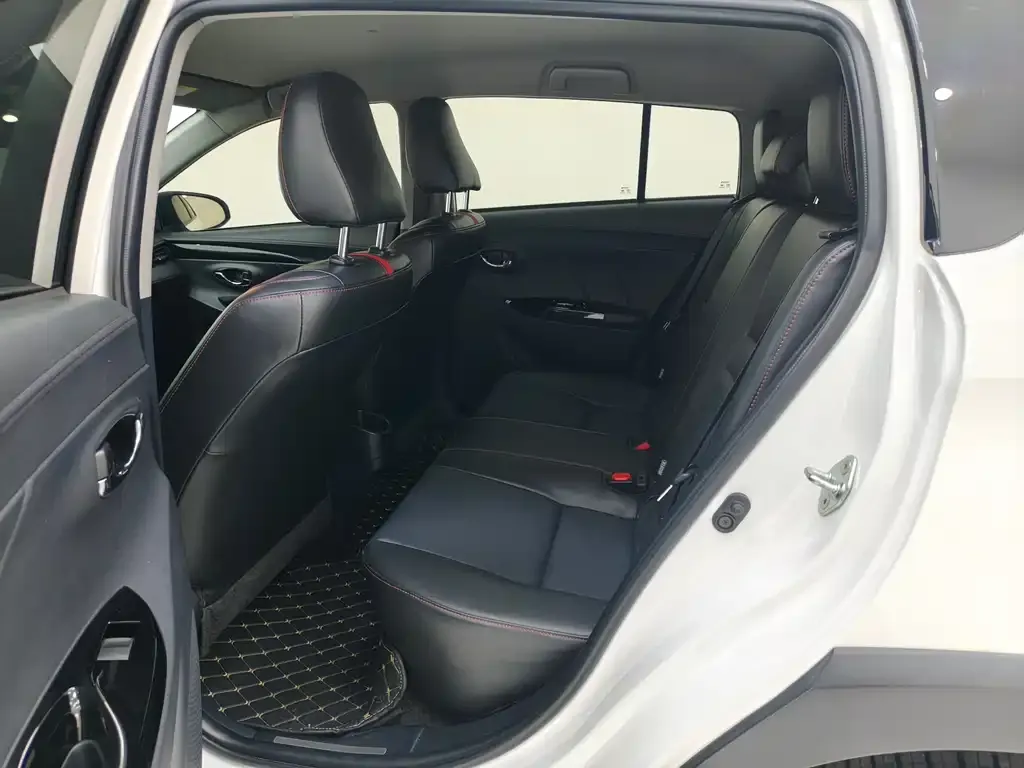 Toyota Yaris L 2022 из CN, фото 8