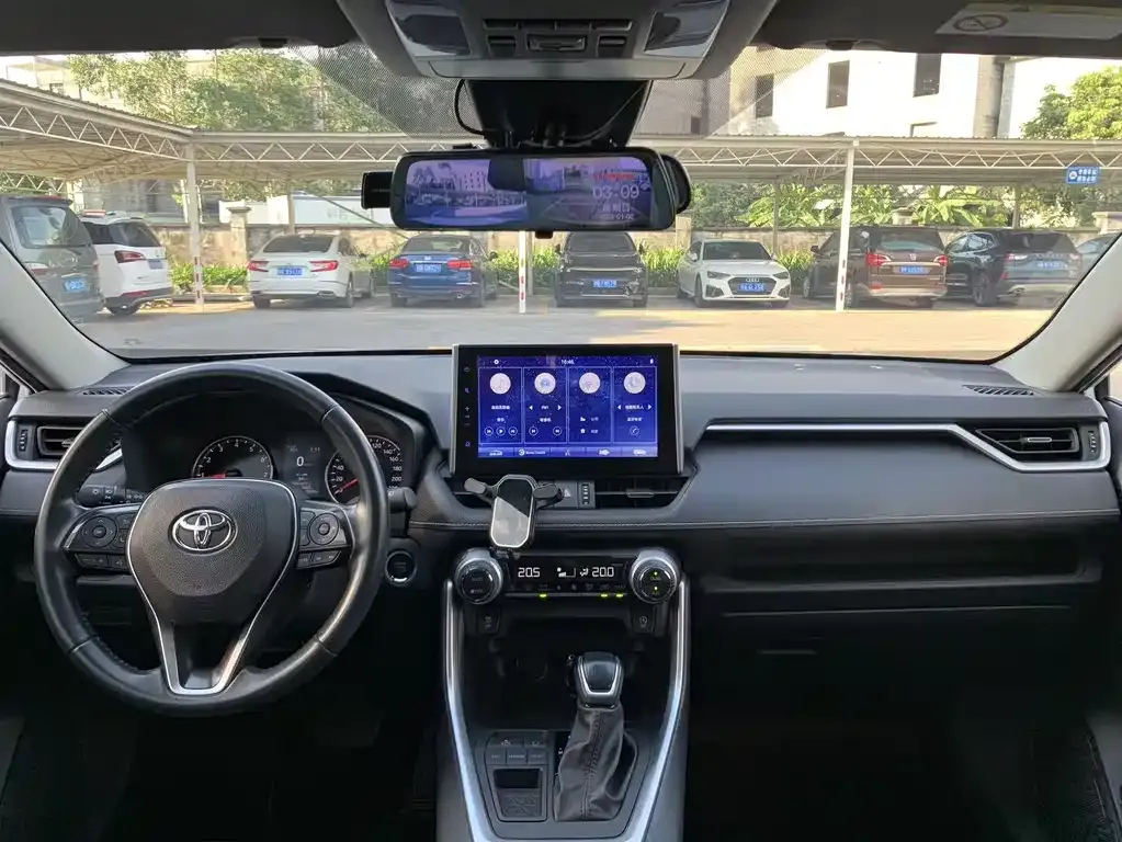 Toyota Wildlander 2022 из CN, фото 9