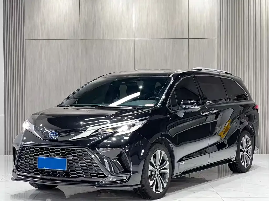Toyota Granvia 2023 из CN, фото 1