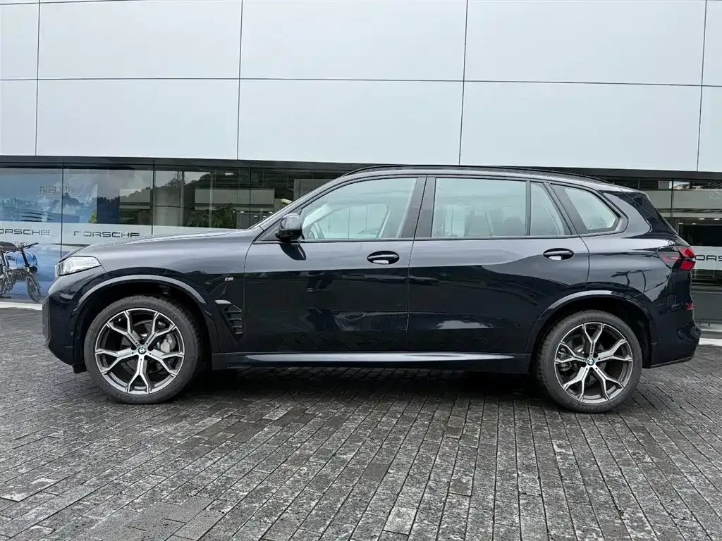 BMW X5 2024 из CN, фото 3