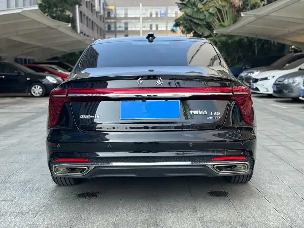 Hongqi H5 — фото 10