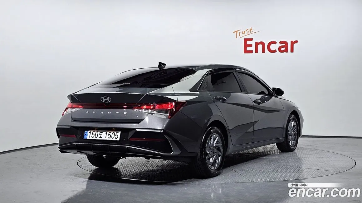 Hyundai AVANTE — фото 2