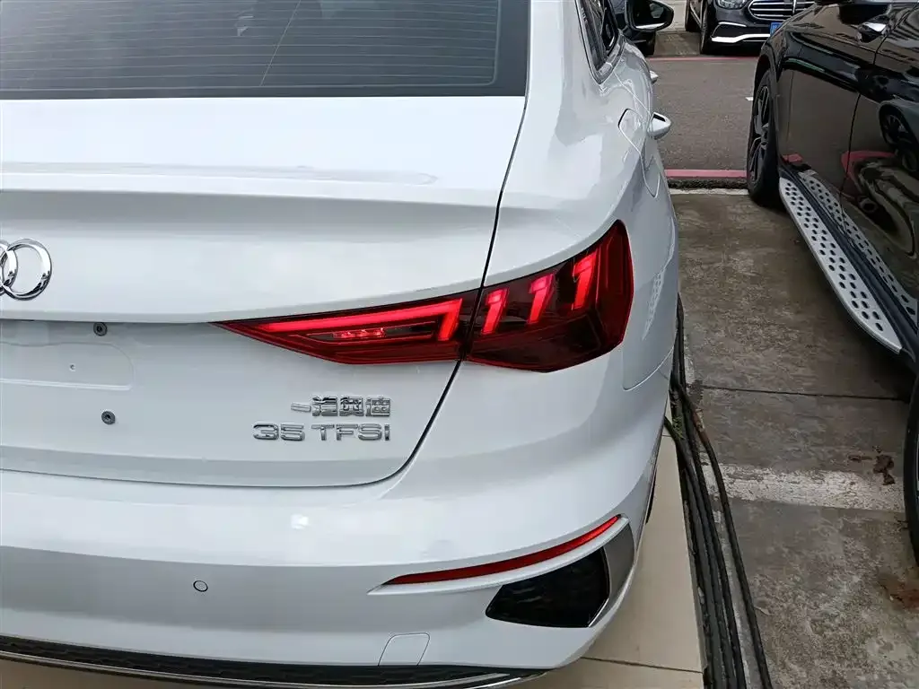 Audi A3 2024 из CN, фото 8