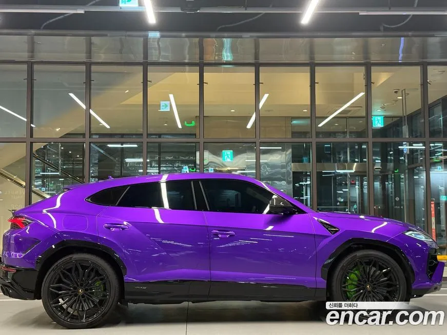 Lamborghini Urus — фото 3