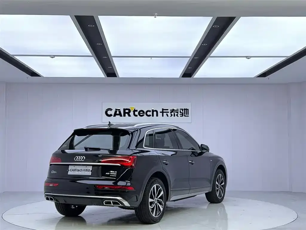 Audi Q5L 2022 из CN, фото 5