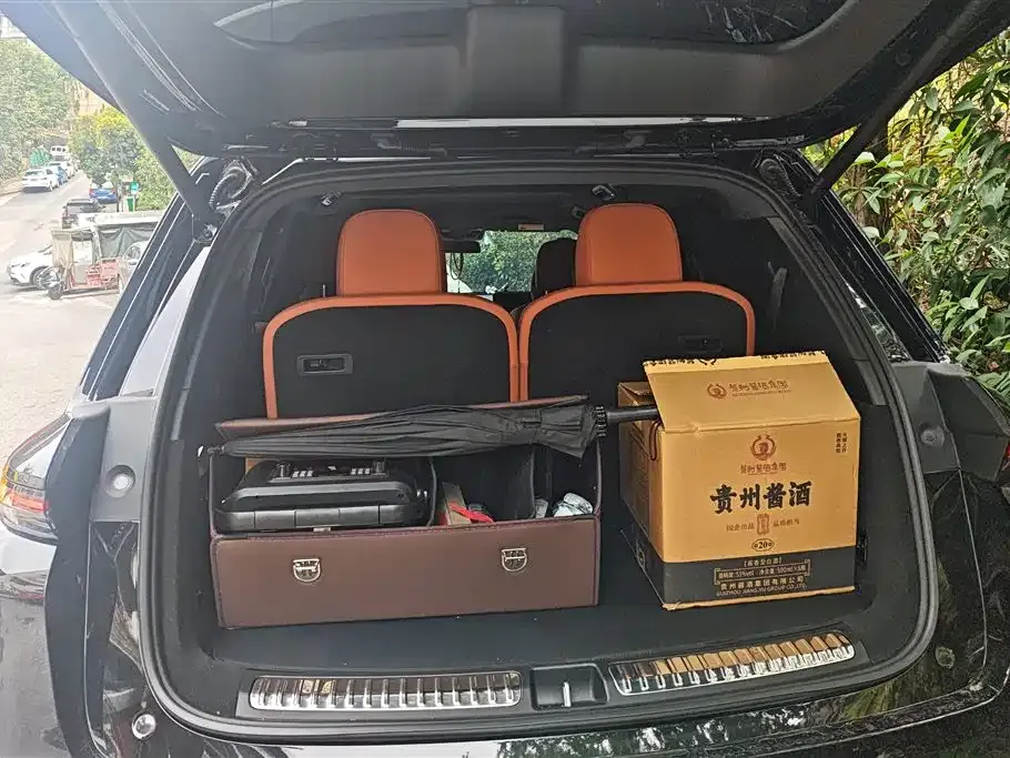 Li Auto L8 2025 из CN, фото 4