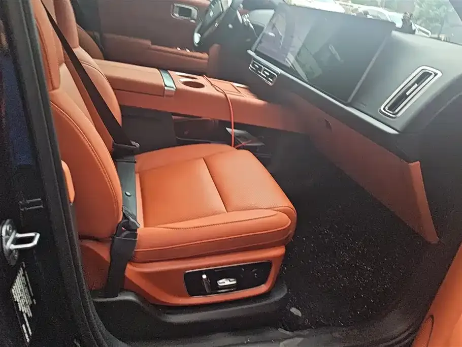 Li Auto L8 2025 из CN, фото 8