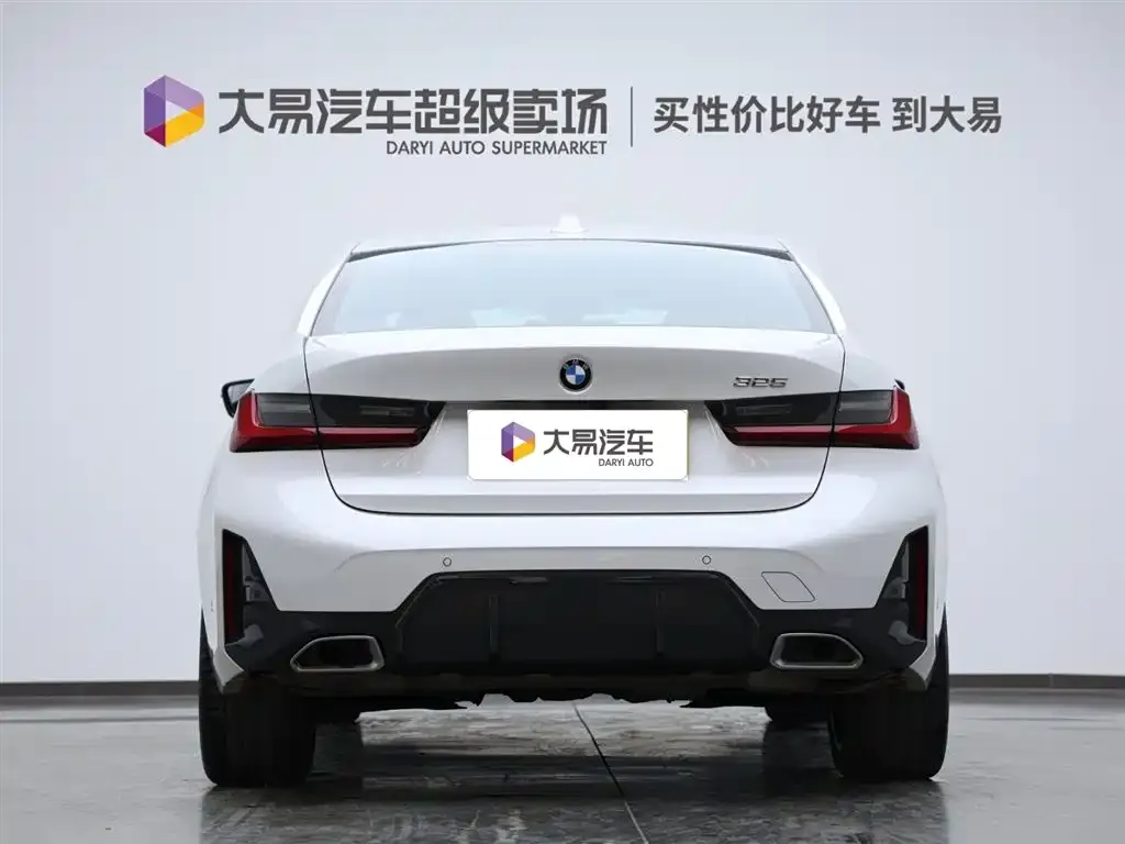 BMW 3 Series 2023 из CN, фото 4
