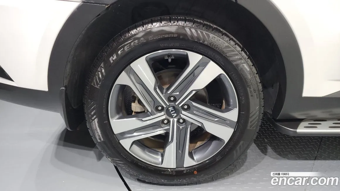 Kia Sorento — фото 5