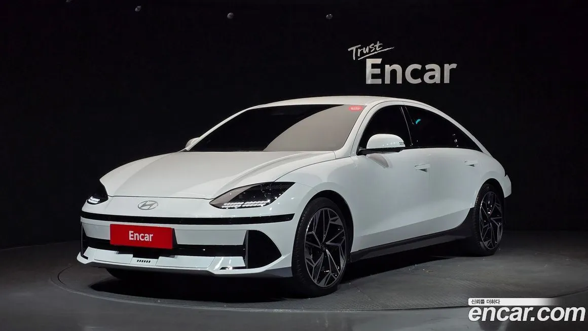 Hyundai Ioniq6 — фото 1