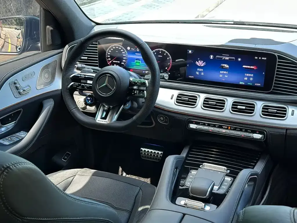 Mercedes-Benz GLE AMG — фото 9
