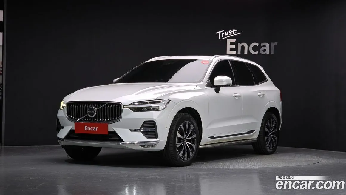 Volvo XC60 — фото 1