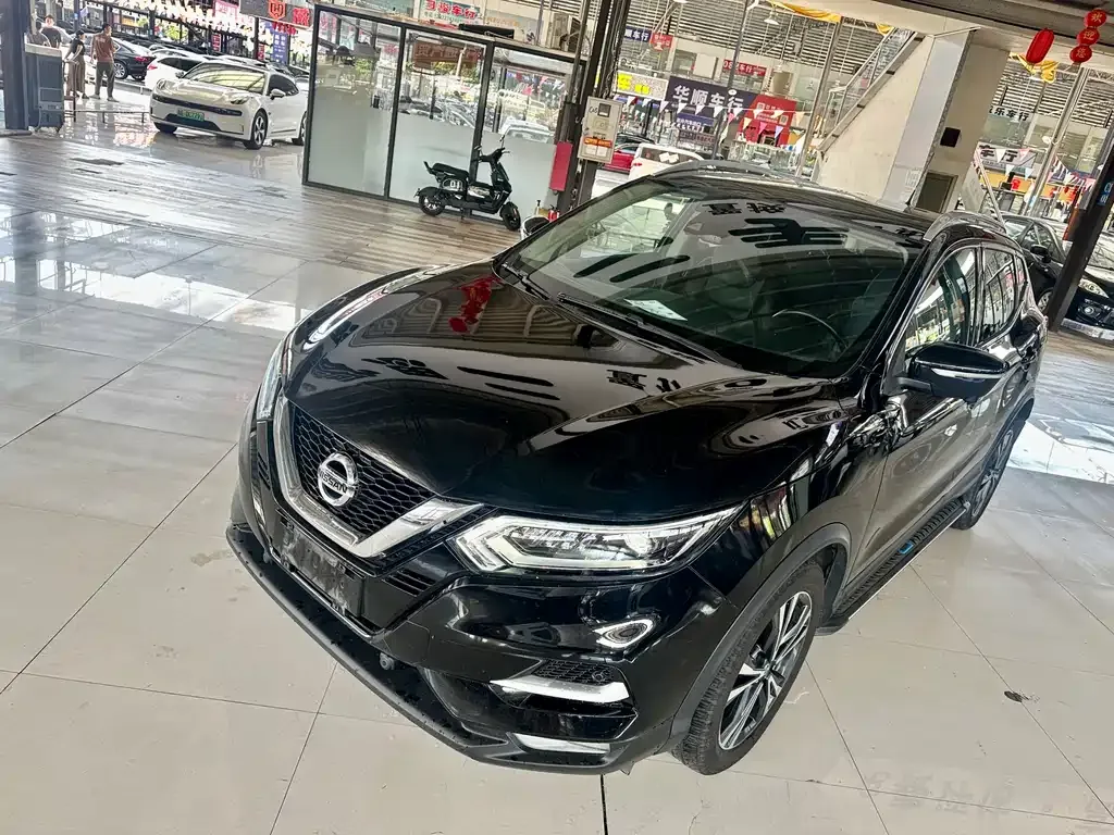Nissan Qashqai 2022 из CN, фото 2