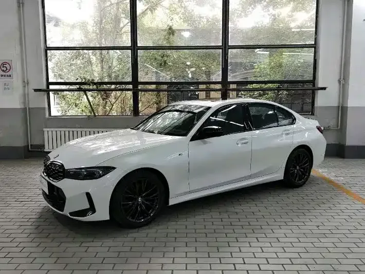 BMW 3 Series 2023 из CN, фото 1