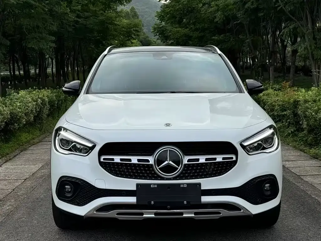 Mercedes-Benz GLA 2023 из CN, фото 2