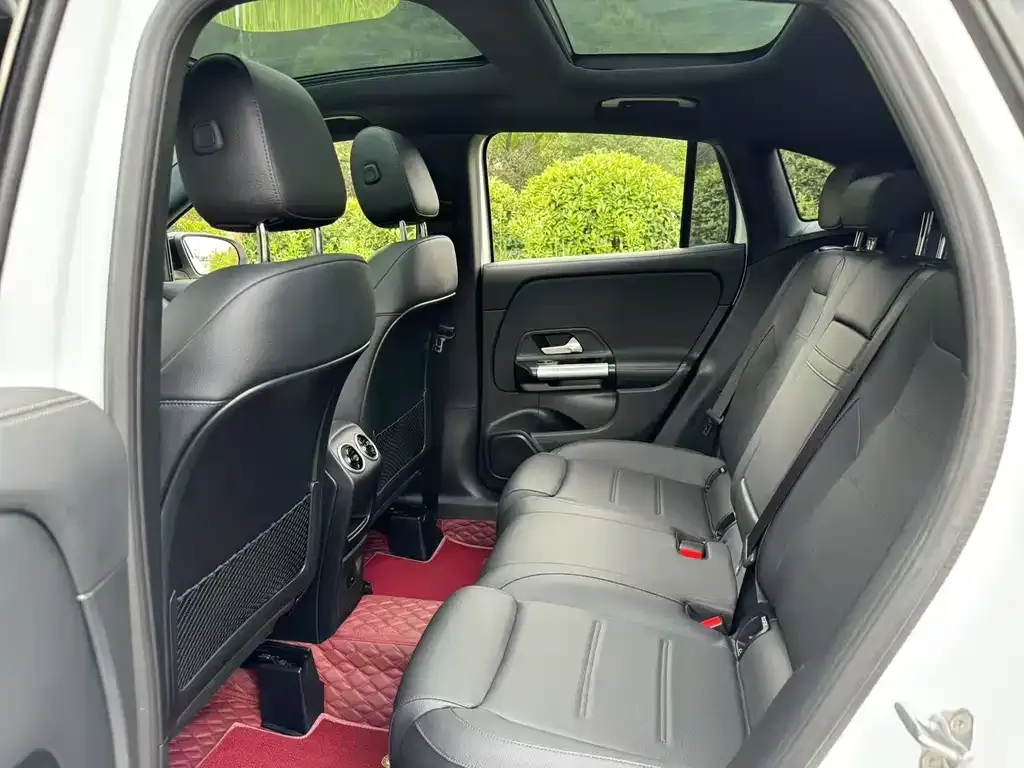 Mercedes-Benz GLA 2023 из CN, фото 8