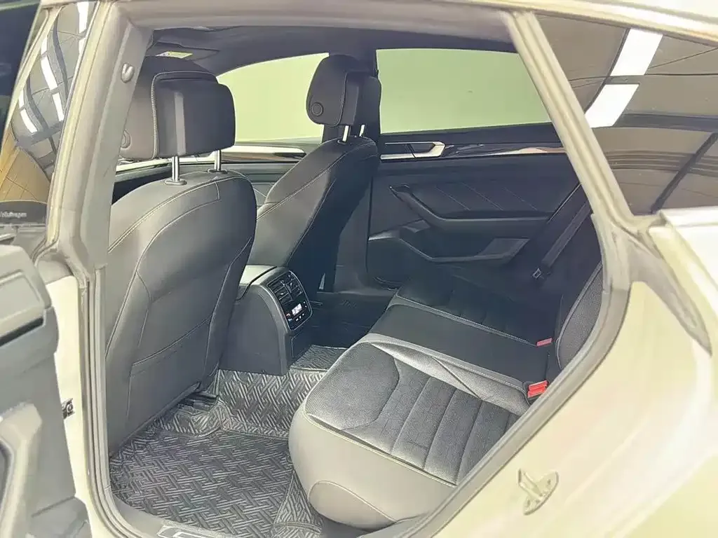 Volkswagen CC 2021 из CN, фото 6