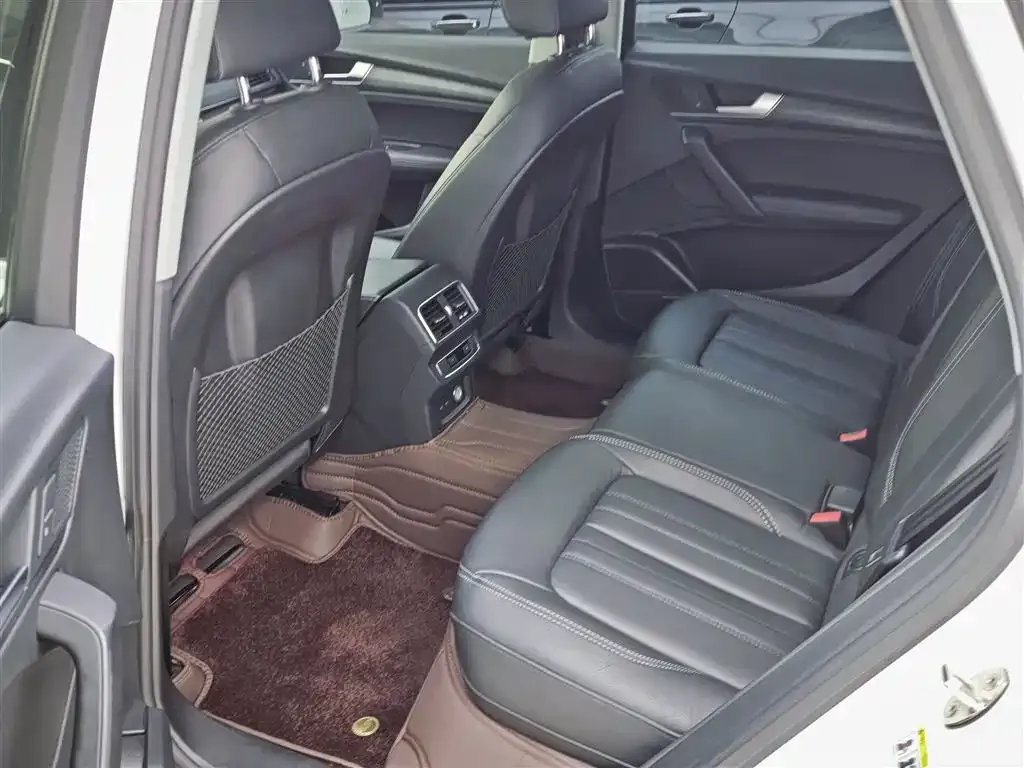 Audi Q5L 2021 из CN, фото 10